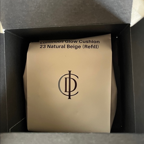 VIRAL Korean Beauty Riman Luminous Glow Cushion Foundation 23 Natural Beige - Picture 8 of 9